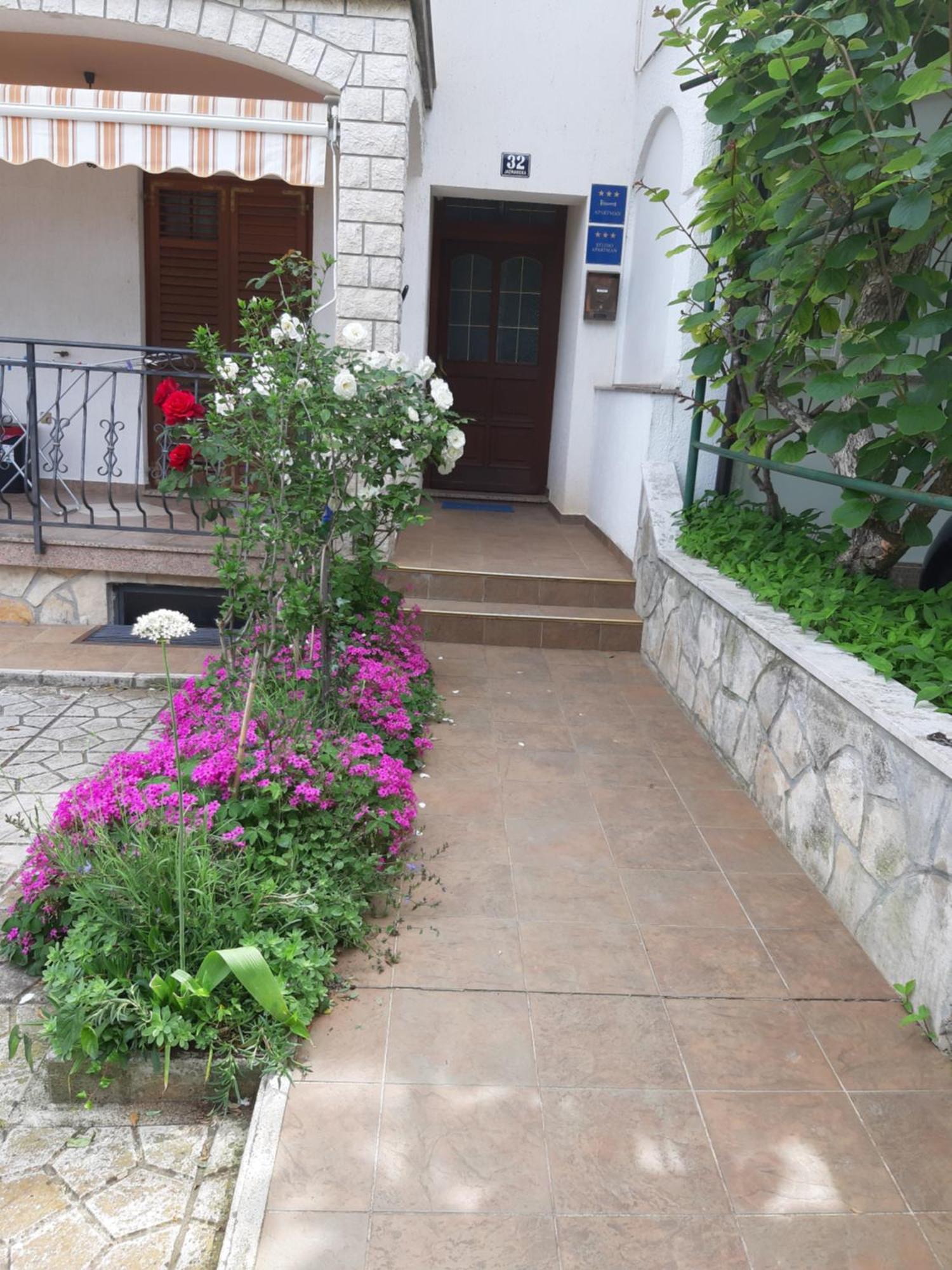 Adria Vrsar Apartment Exterior photo